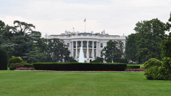 photo The White House, 1600 Pennsylvania Avenue, Washington, DC