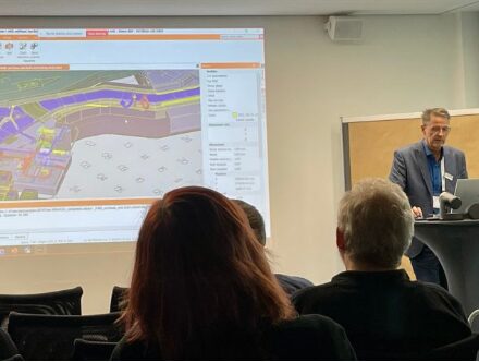 photo of Germar Nikol, KISTERS Director of Visualization Technologies giving a presentation on CAD data management, visualization, and IP security via 3DViewStation